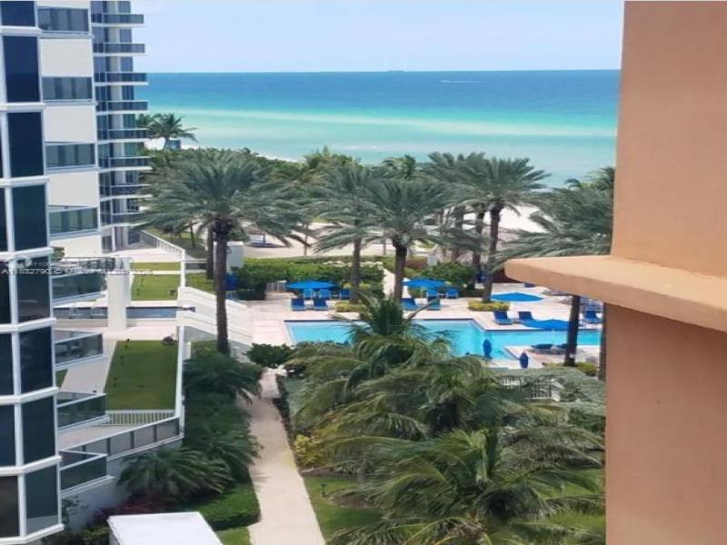 Comprar apartamento en Aventura Beach Club 717
