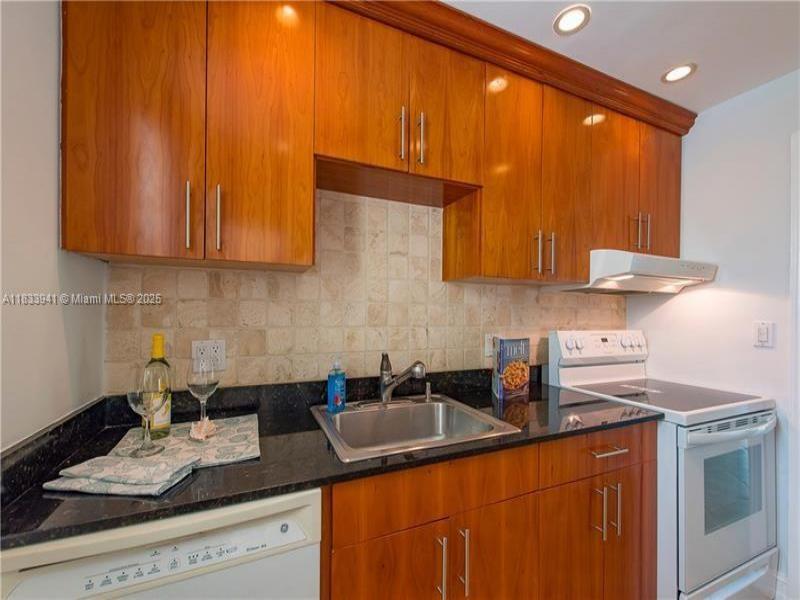 Property photo # 2