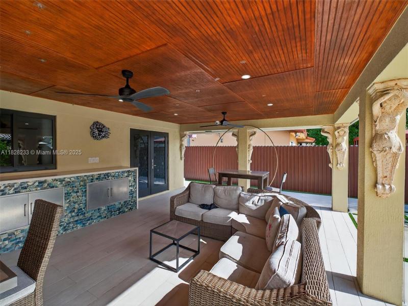 Property photo # 9