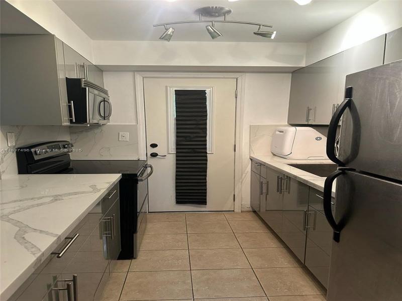 Property photo # 4