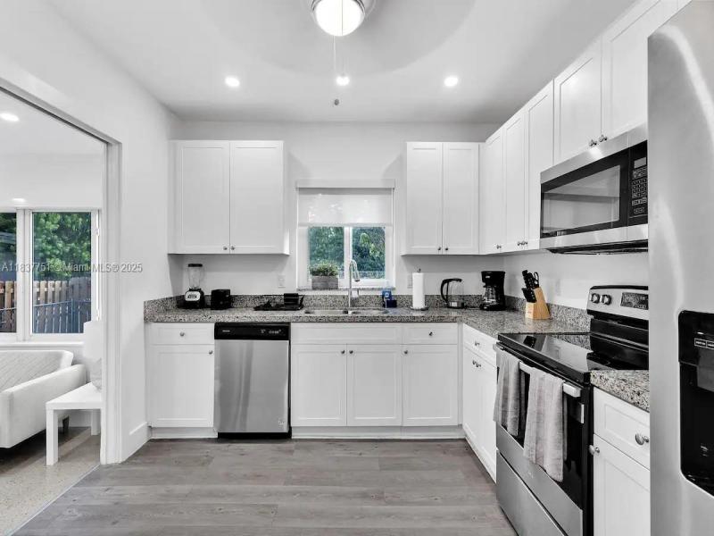 Property photo # 4