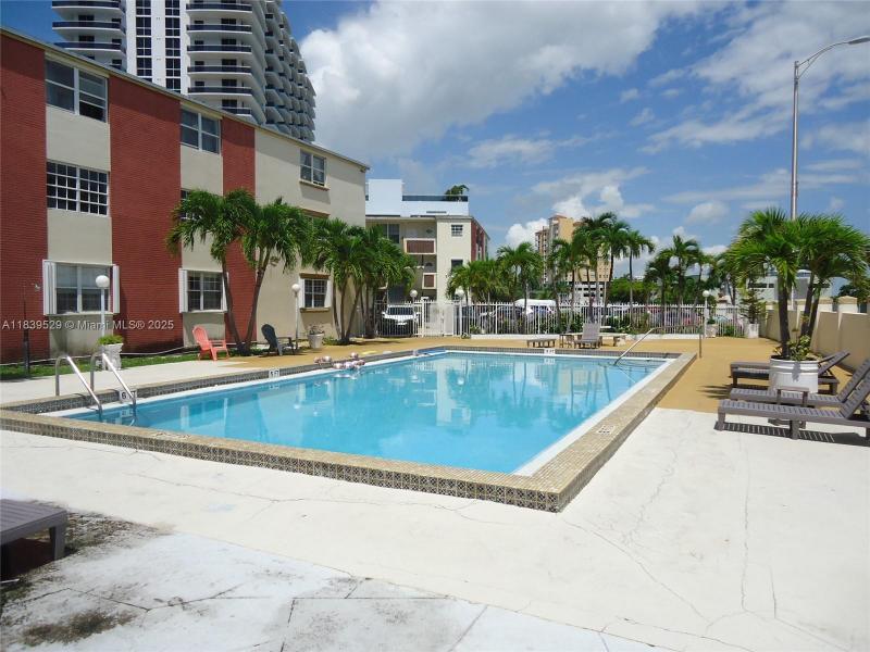 Property photo # 9