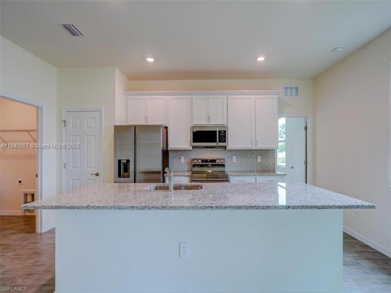Property photo # 7