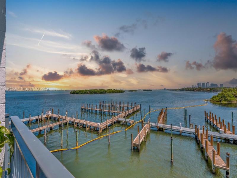 Condo for sale at Palm Bay Condo 4H