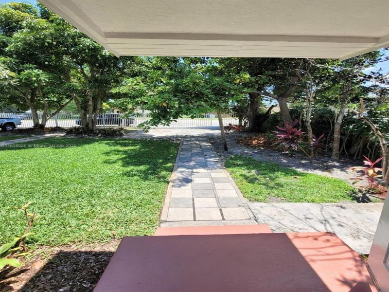 Property photo # 9