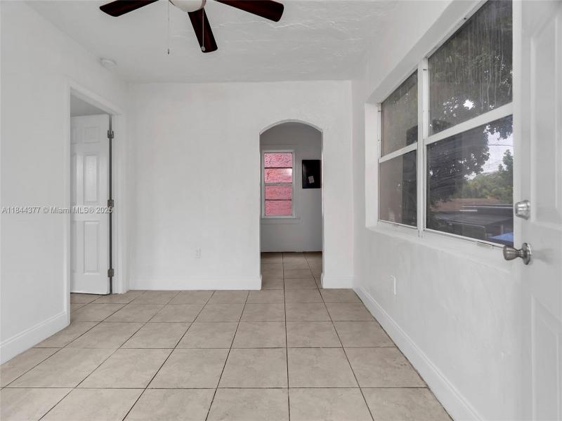 Property photo # 9