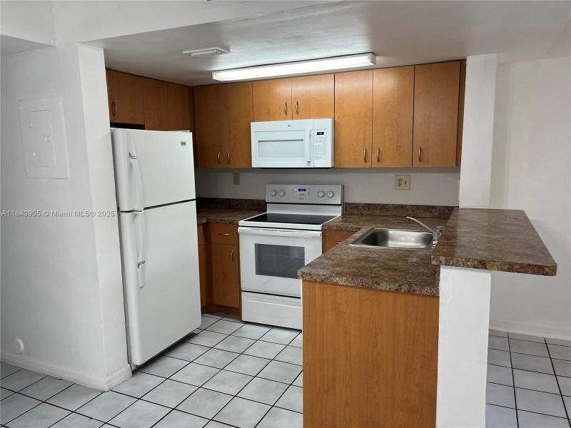 Property photo # 9