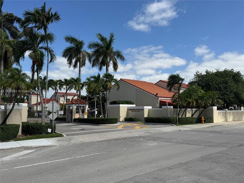 Property photo # 0