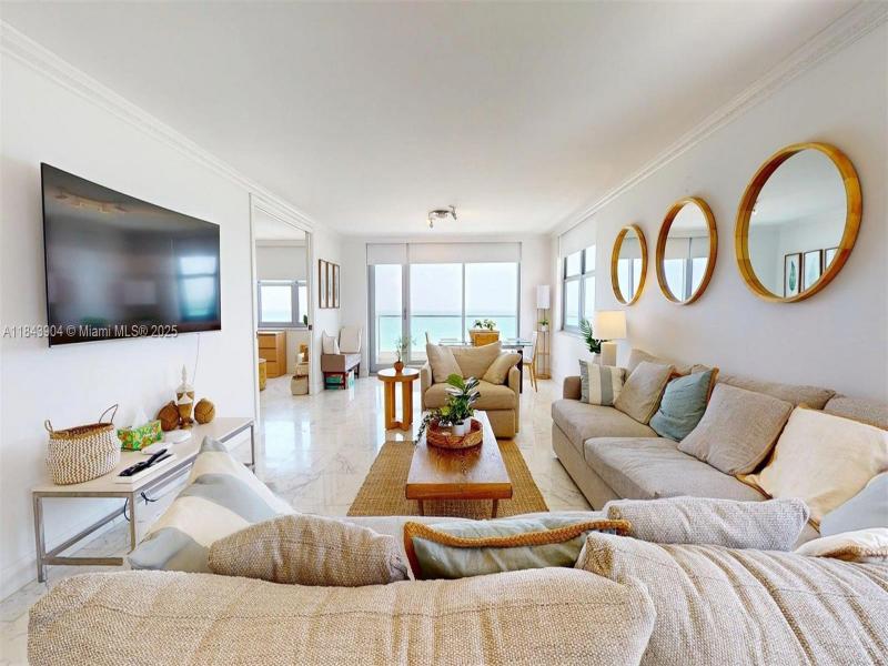 Condo for sale at Malaga Towers 9A