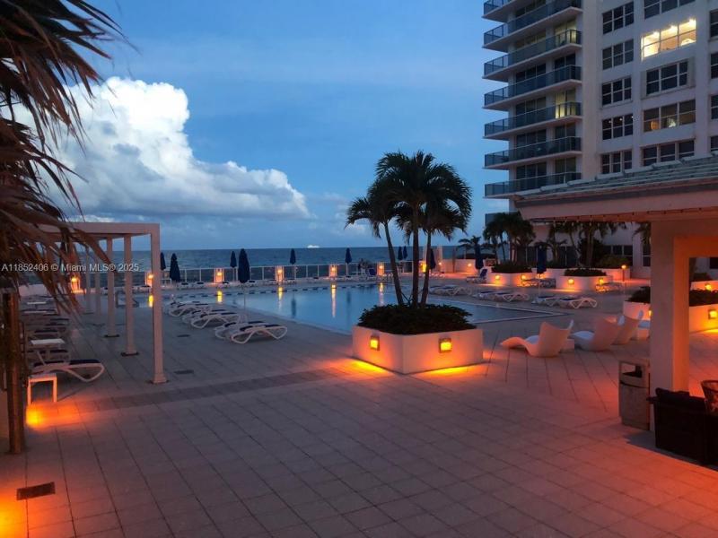 Condo for sale at Aquarius Towers 1406-S