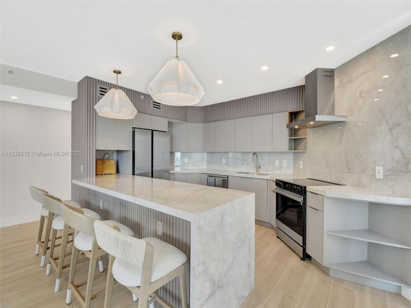 Condo for sale at Hidden Bay 812