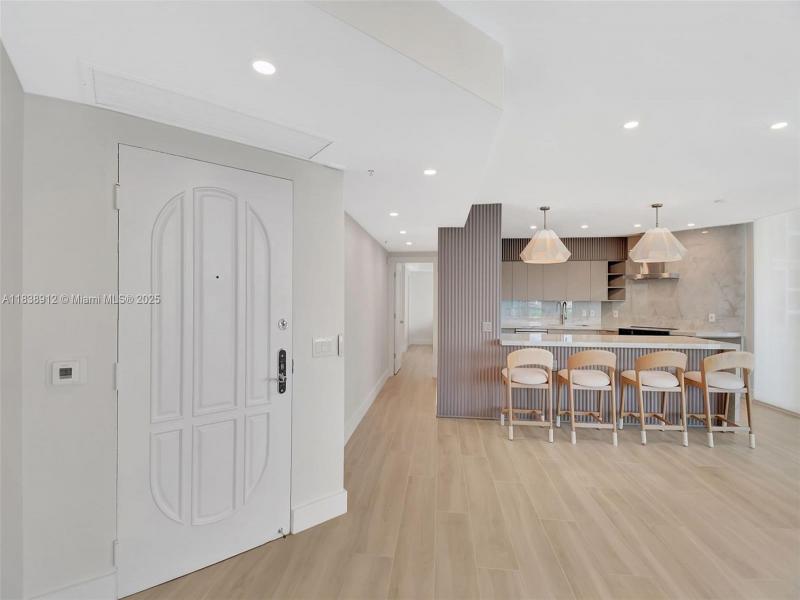Condo for sale at Hidden Bay 812