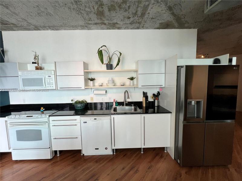 Property photo # 8