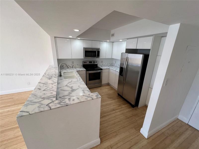 Property photo # 7