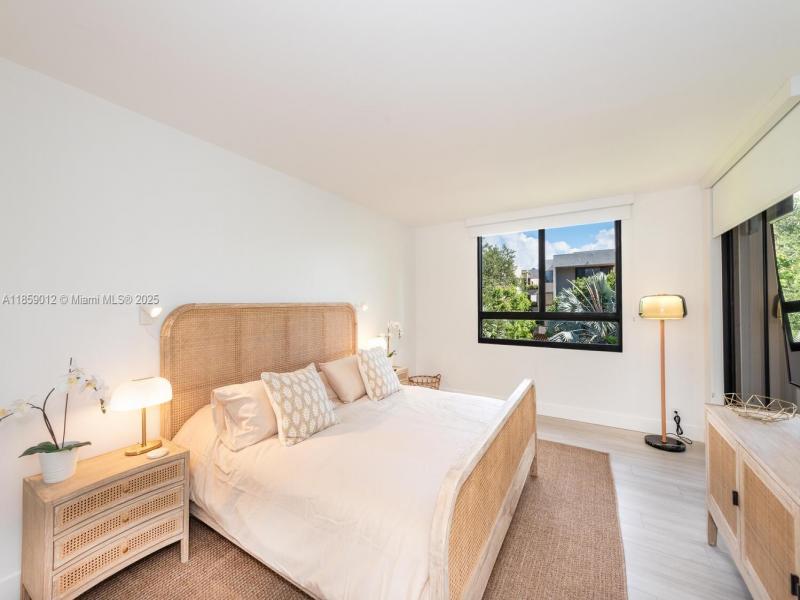Alquiler de apartamento en Key Colony IV Botanica 306