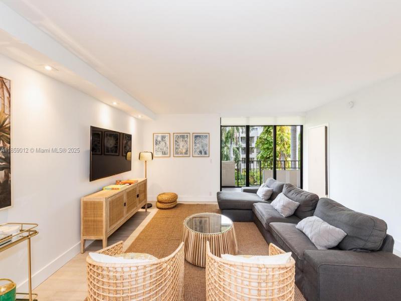 Alquiler de apartamento en Key Colony IV Botanica 306