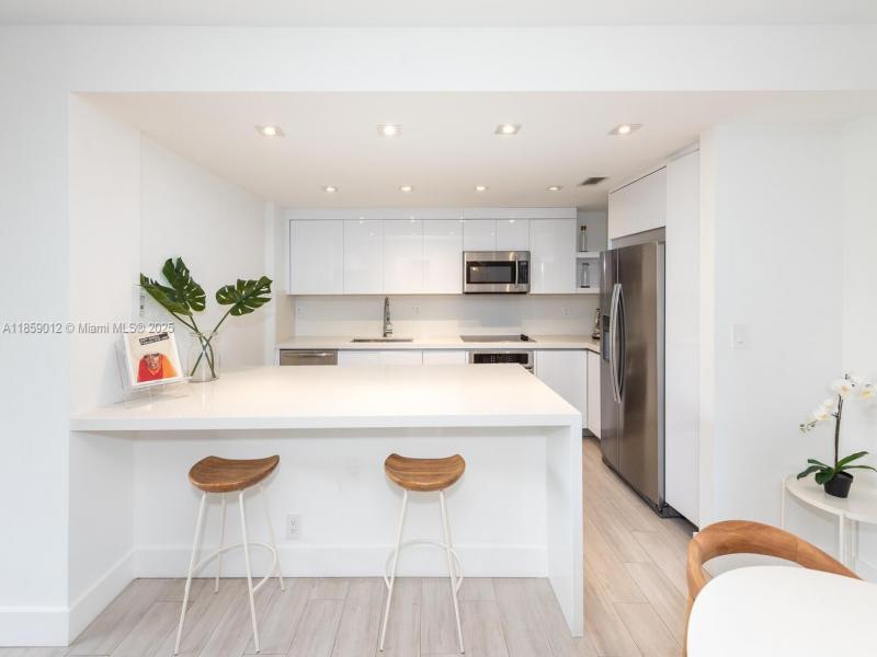Alquiler de apartamento en Key Colony IV Botanica 306