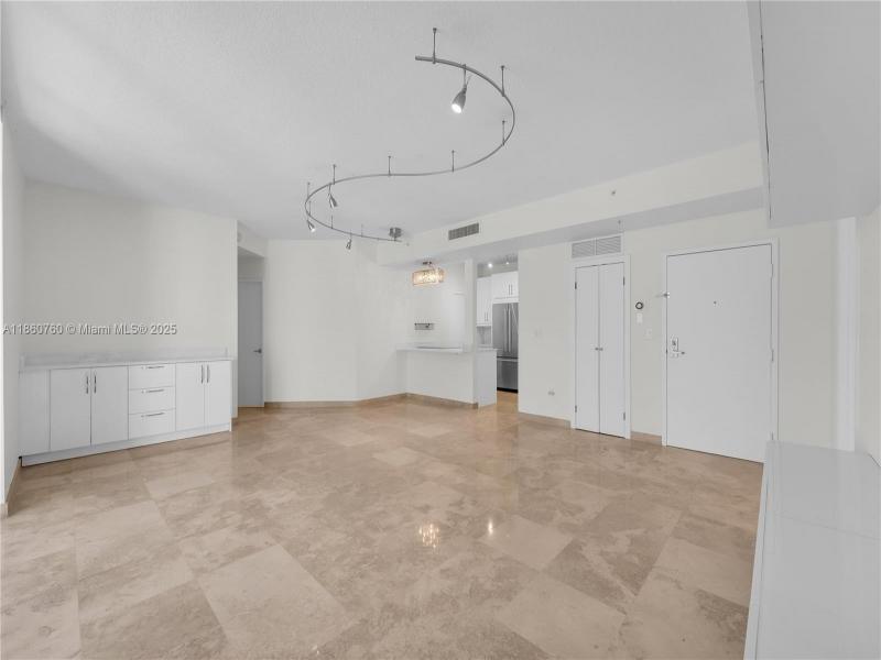 Condo for sale at The Vistas 202