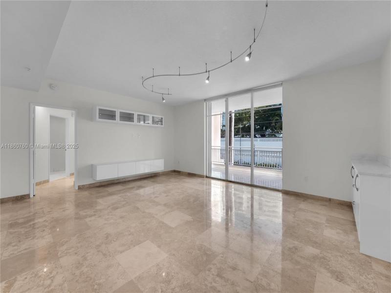 Condo for sale at The Vistas 202