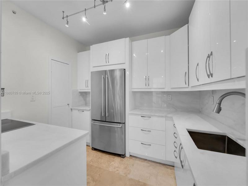 Condo for sale at The Vistas 202