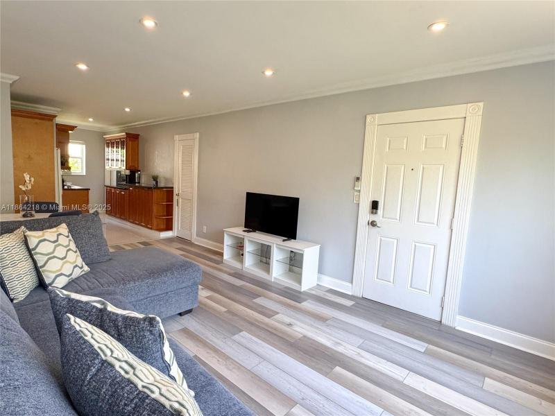Property photo # 3