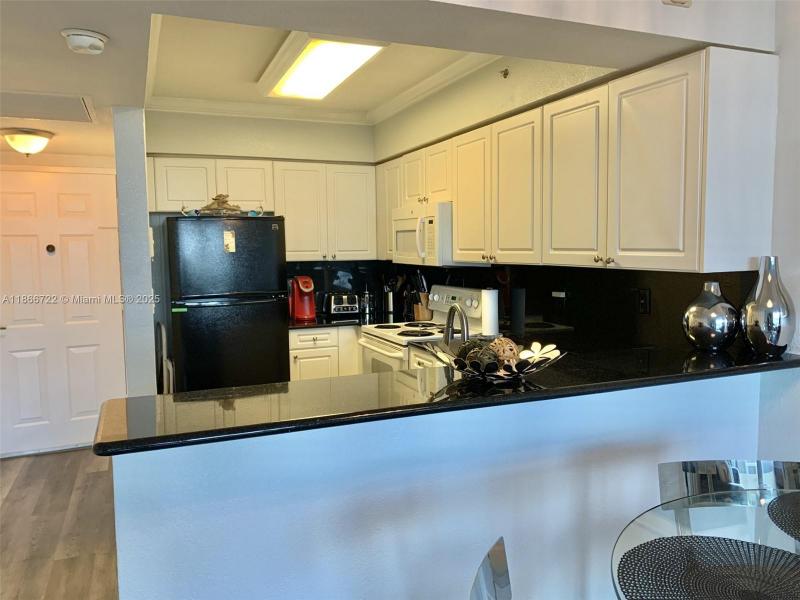 Property photo # 9