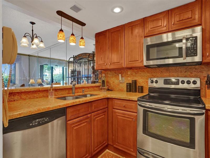 Property photo # 7