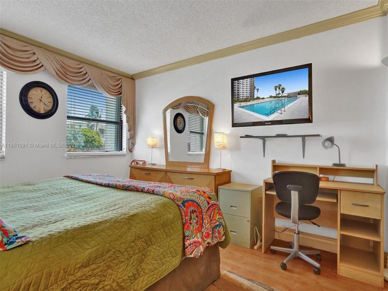 Property photo # 2