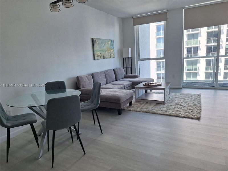 Vizcayne South Tower Apt #2606