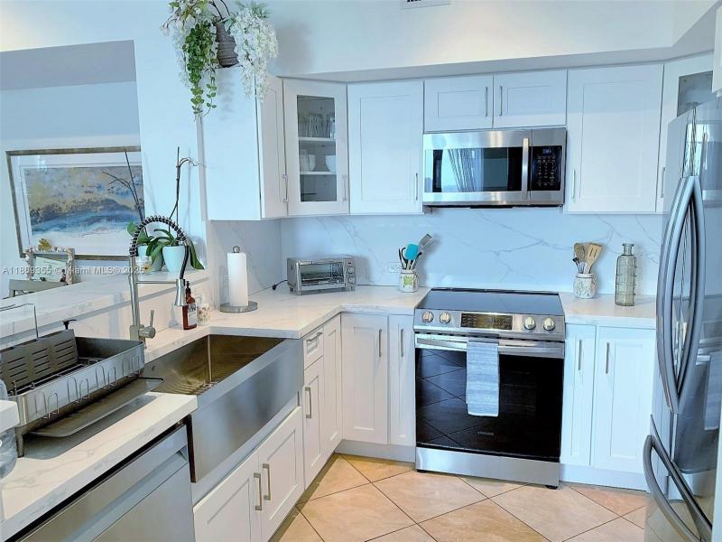Property photo # 9
