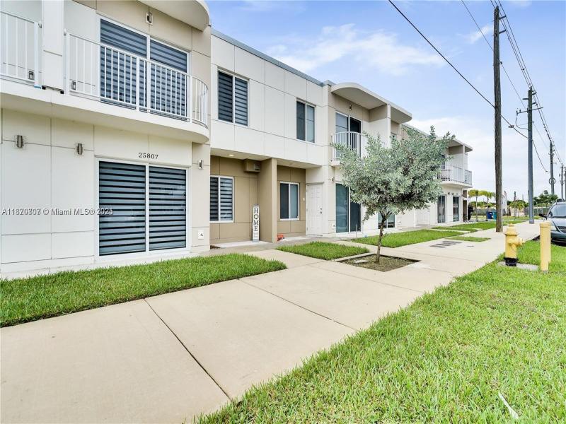 Property photo # 0