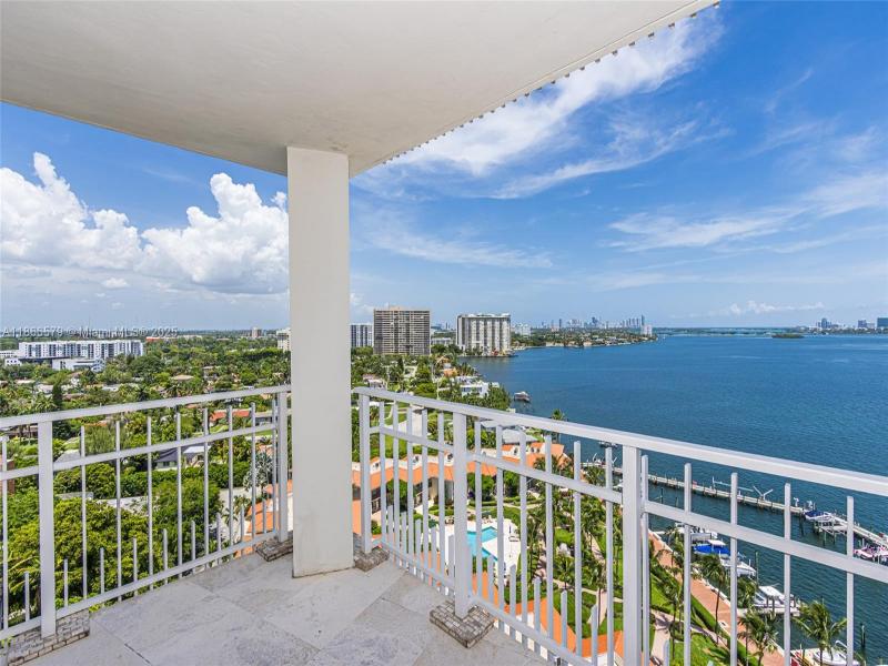 Comprar apartamento en Towers of Quayside 4 1701