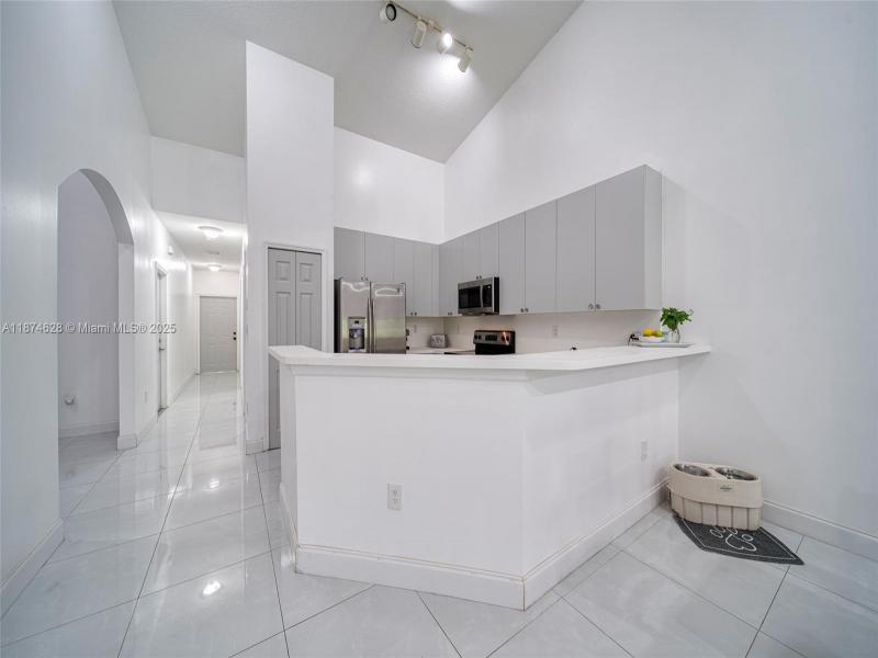 Property photo # 7