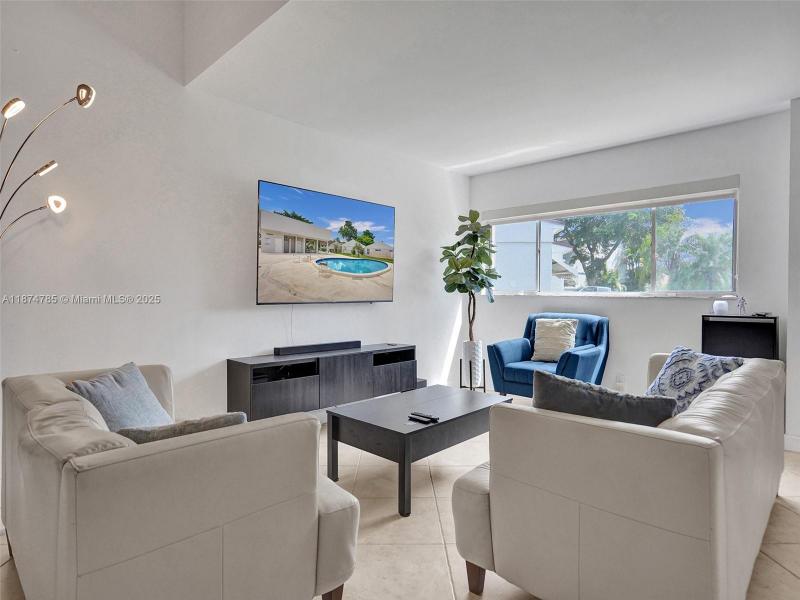 Property photo # 8