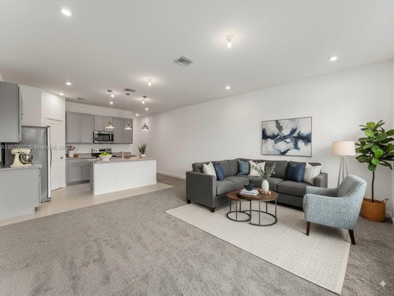 Property photo # 6