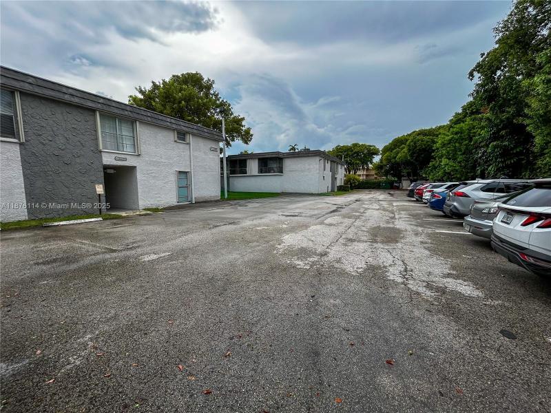 Property photo # 0