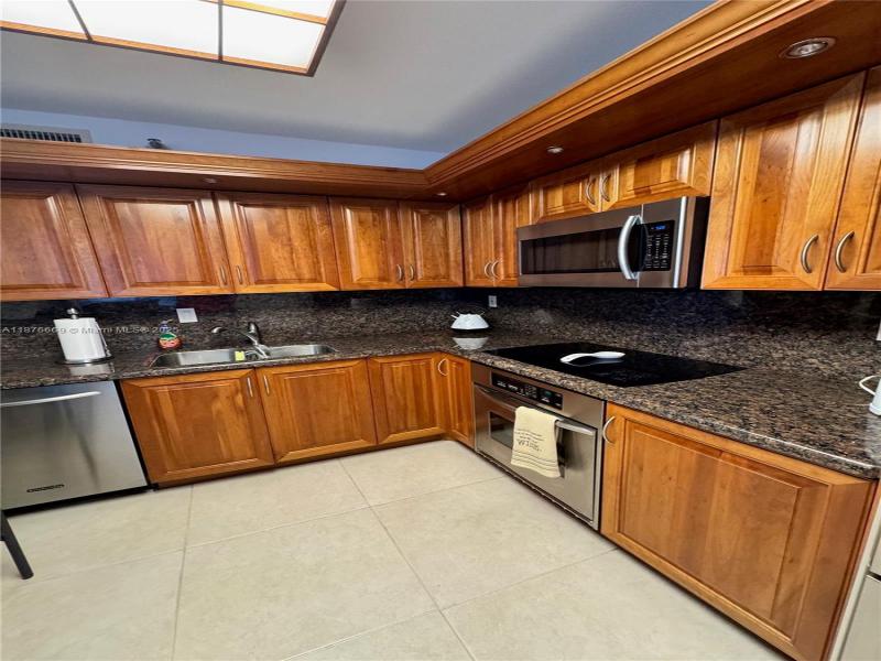 Property photo # 9