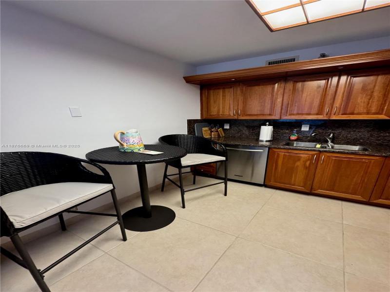 Property photo # 4