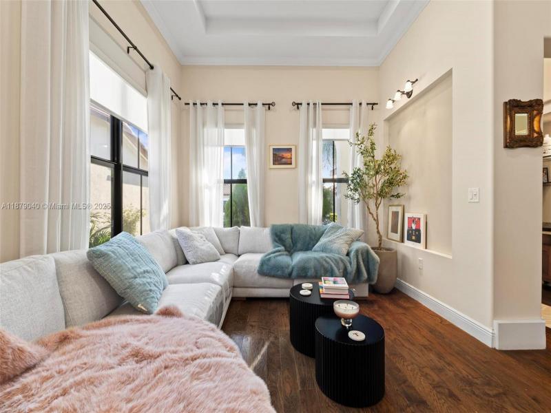 Property photo # 8