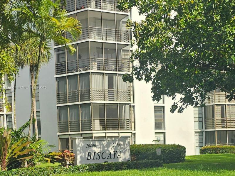 Biscaya Apt #315