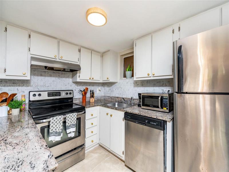 Property photo # 4