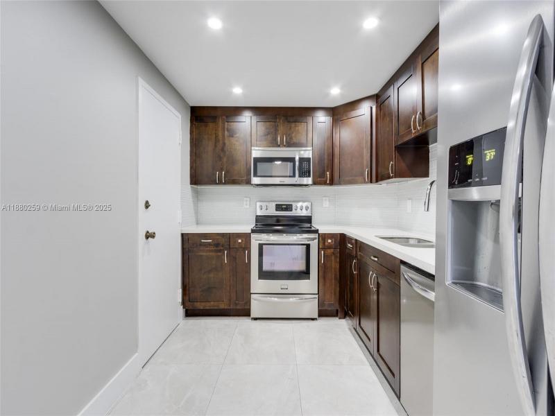 Property photo # 4