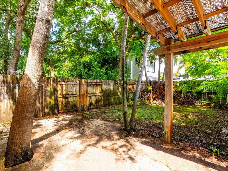 Property photo # 6