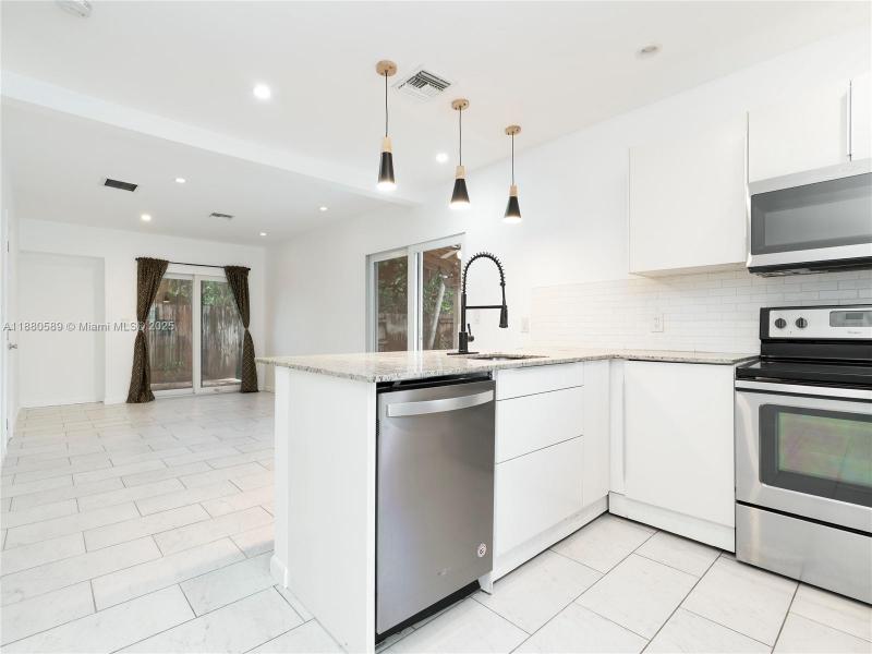 Property photo # 4