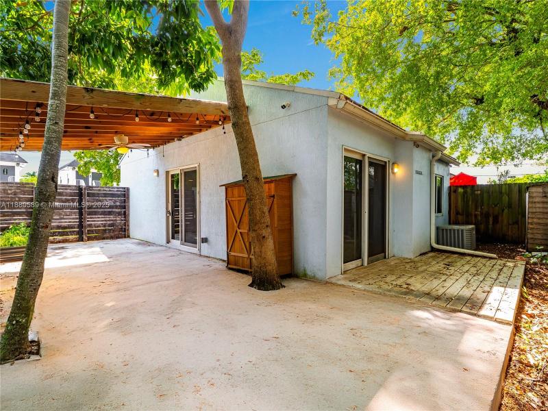 Property photo # 9