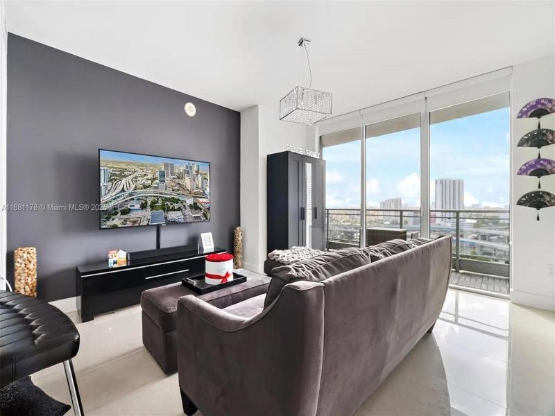 Property photo # 7