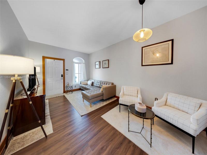 Property photo # 9