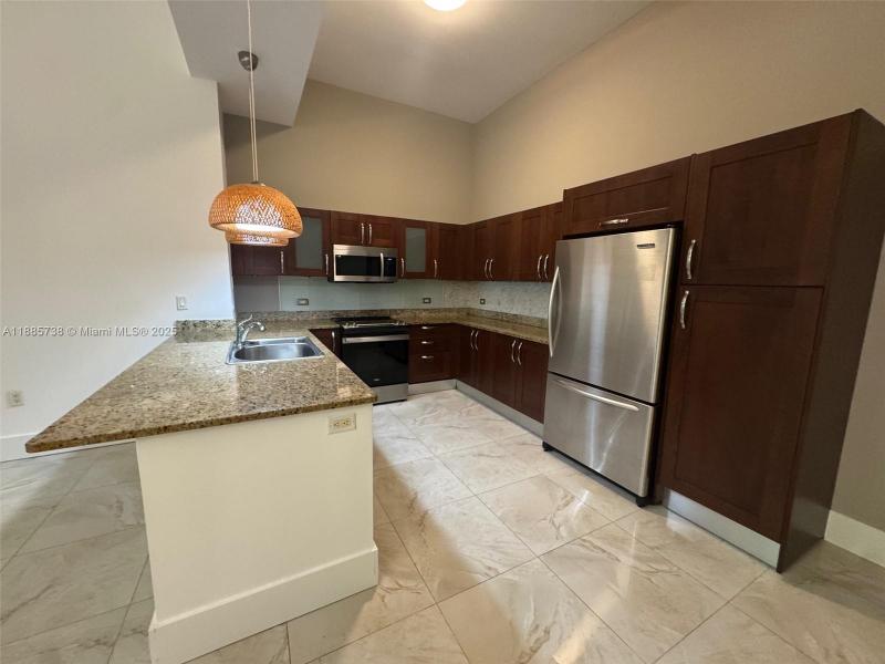 Property photo # 4