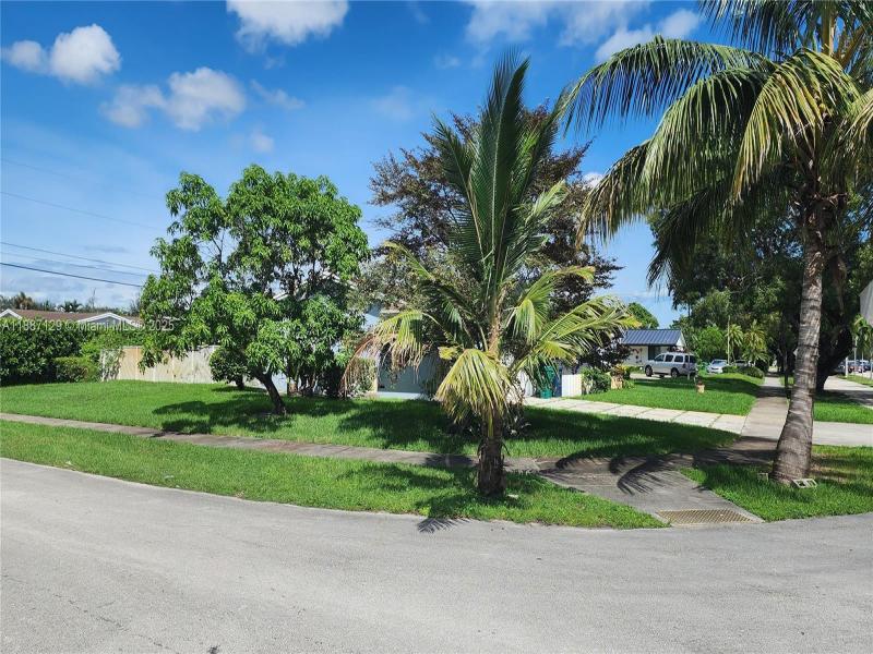Property photo # 2