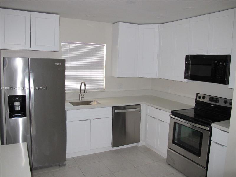 Property photo # 9